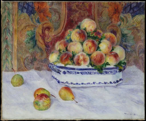 A tall pyramid of peaches in a blue-and-white porcelain bowl, with apples and pears on a white tablecloth, against an ornate red and gold backdrop.
